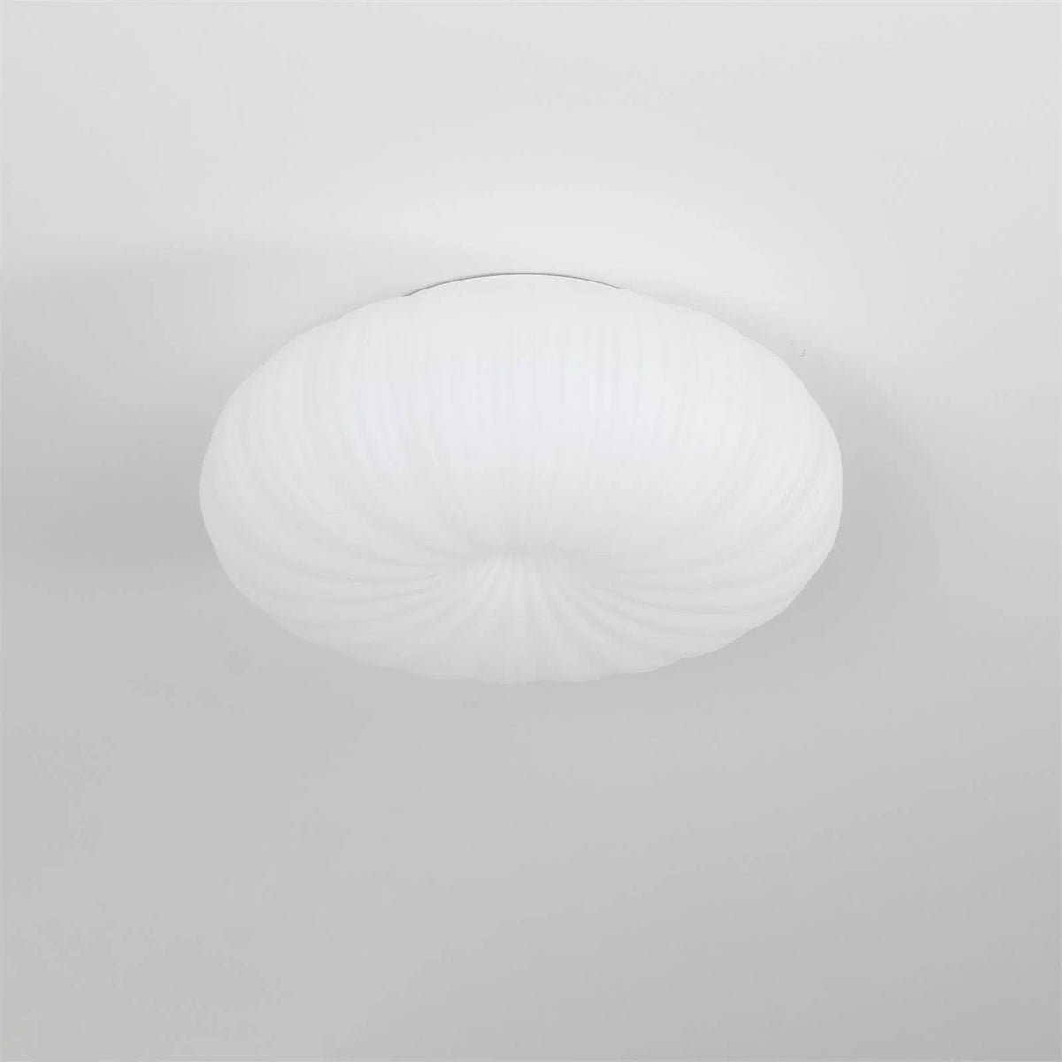 Lampa Sufitowa Japandi z Plisowanym Kloszem i Niskim Profilem 7