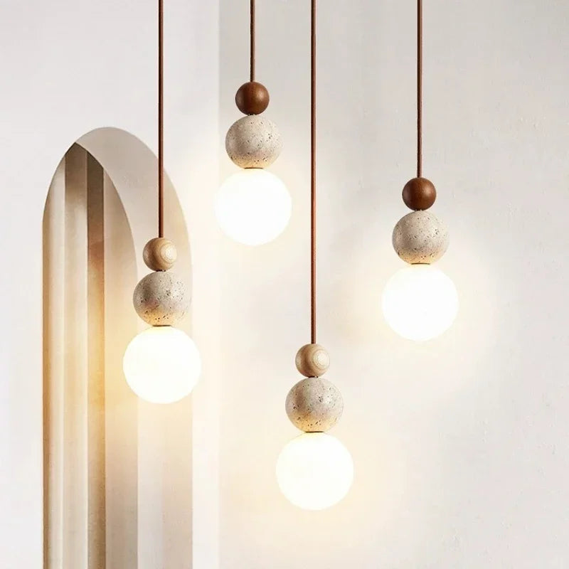 Lampa Wisząca Nowoczesna z Mlecznymi Kloszami i Drewnianymi Detalami 2