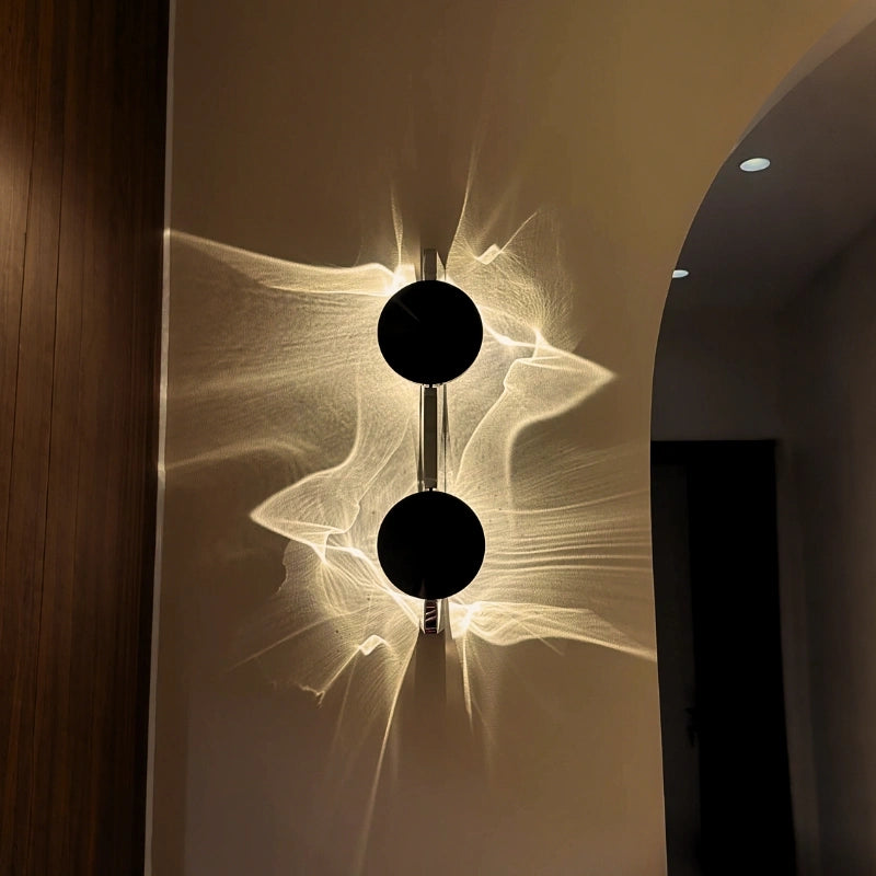 Lampa Ścienna Minimalistyczna z Efektem Falującej Poświaty i Obrotowym Kloszem