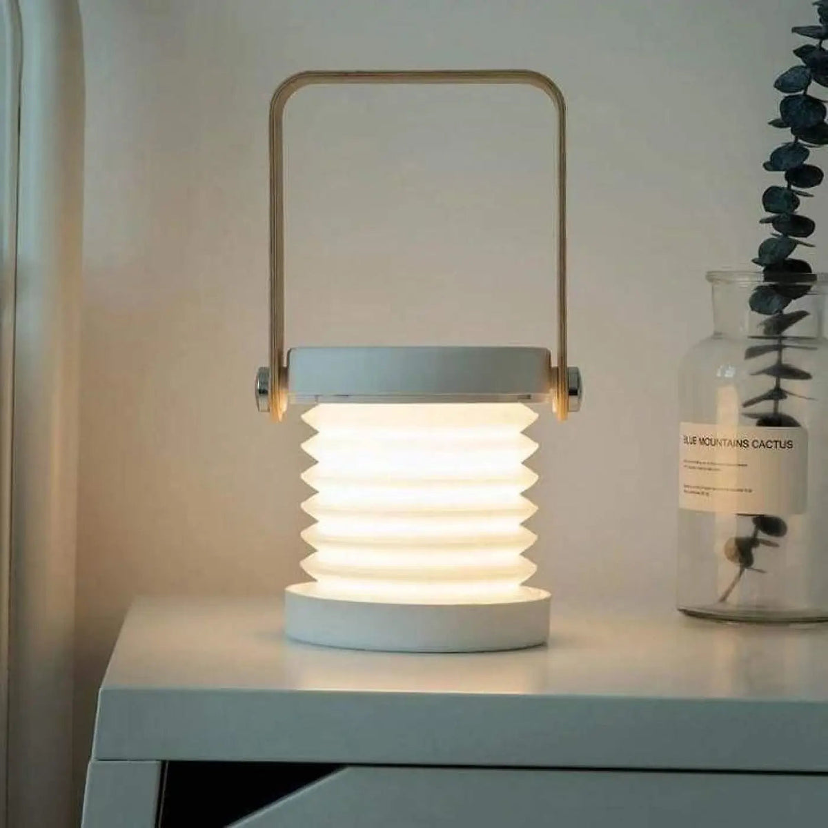Lampa Stołowa Vintage w Kształcie Latarni z Rączką