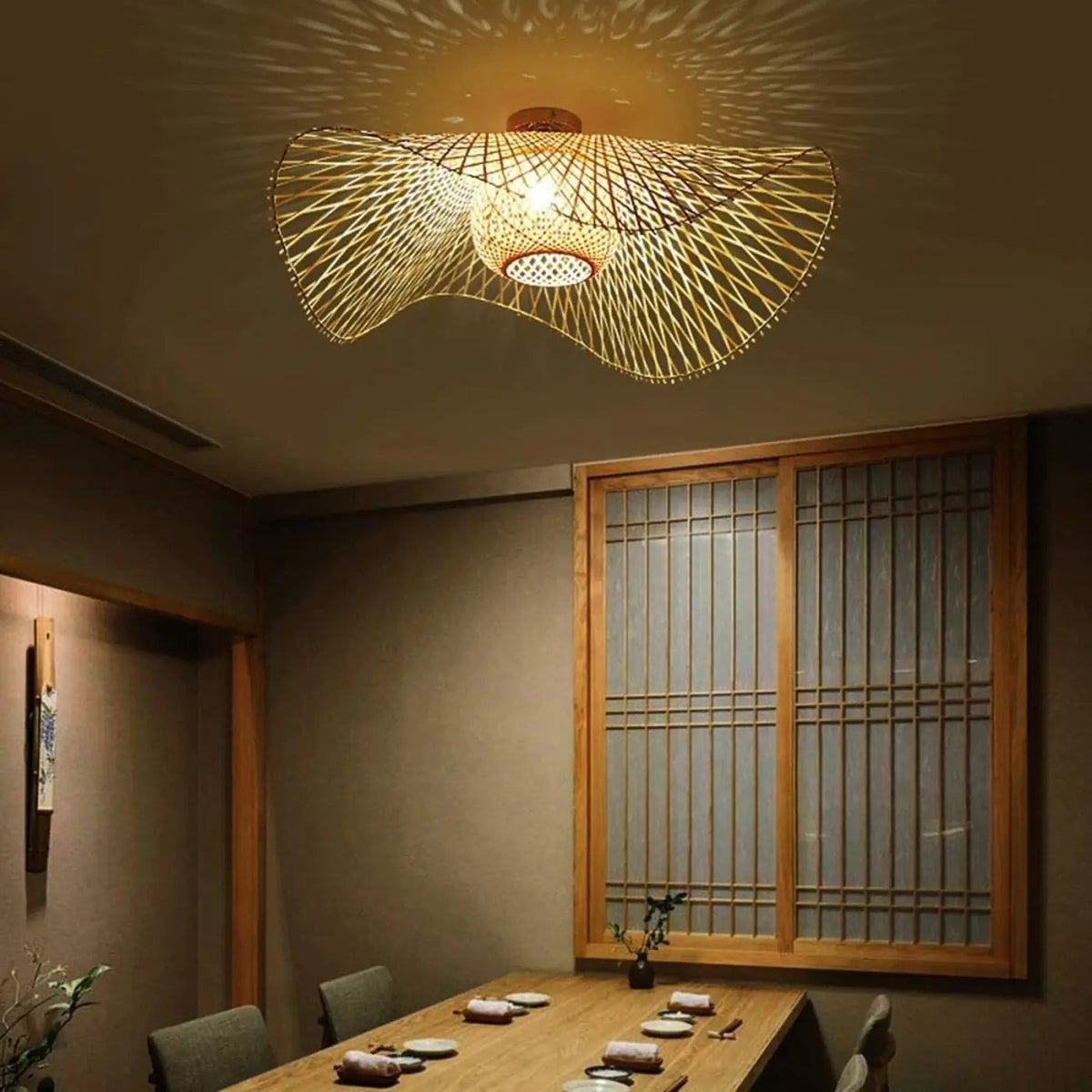 Lampa Sufitowa Boho z Plecioną Rattanową Kloszą w Kształcie Fali
