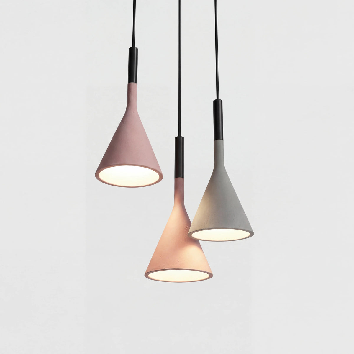 Lampa Wisząca Betonowa Industrialna ze Stożkowym Kloszem