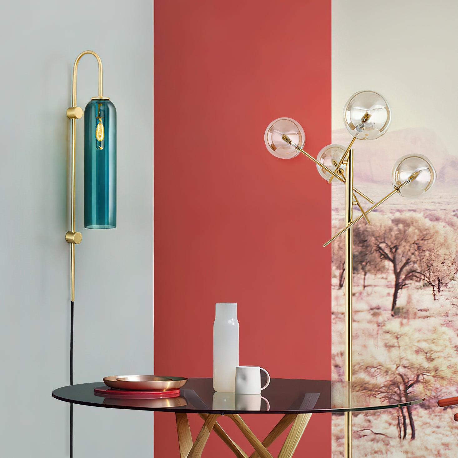 Kinkiet Art Deco z Cylindrycznym Kloszem Szklanym na Wtyczkę