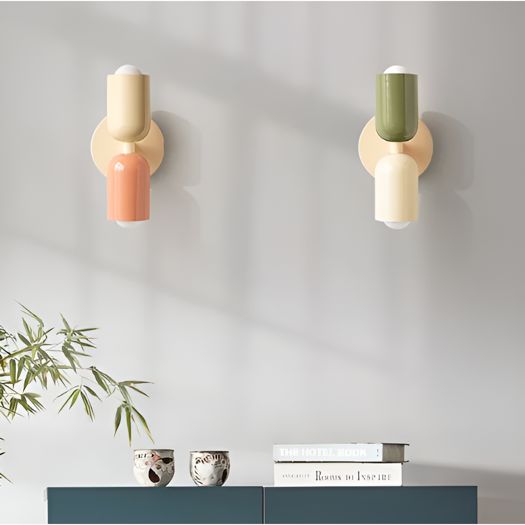 Kinkiet Modernistyczny z Dwoma Źródłami Światła w Kolorowych Kloszach ##POS:3##