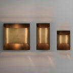 Kinkiet Modernistyczny z Metalową Osłoną i Światłem Góra-Dół ##POS:106##