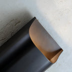Kinkiet Modernistyczny z Metalową Osłoną i Światłem Góra-Dół ##POS:41##