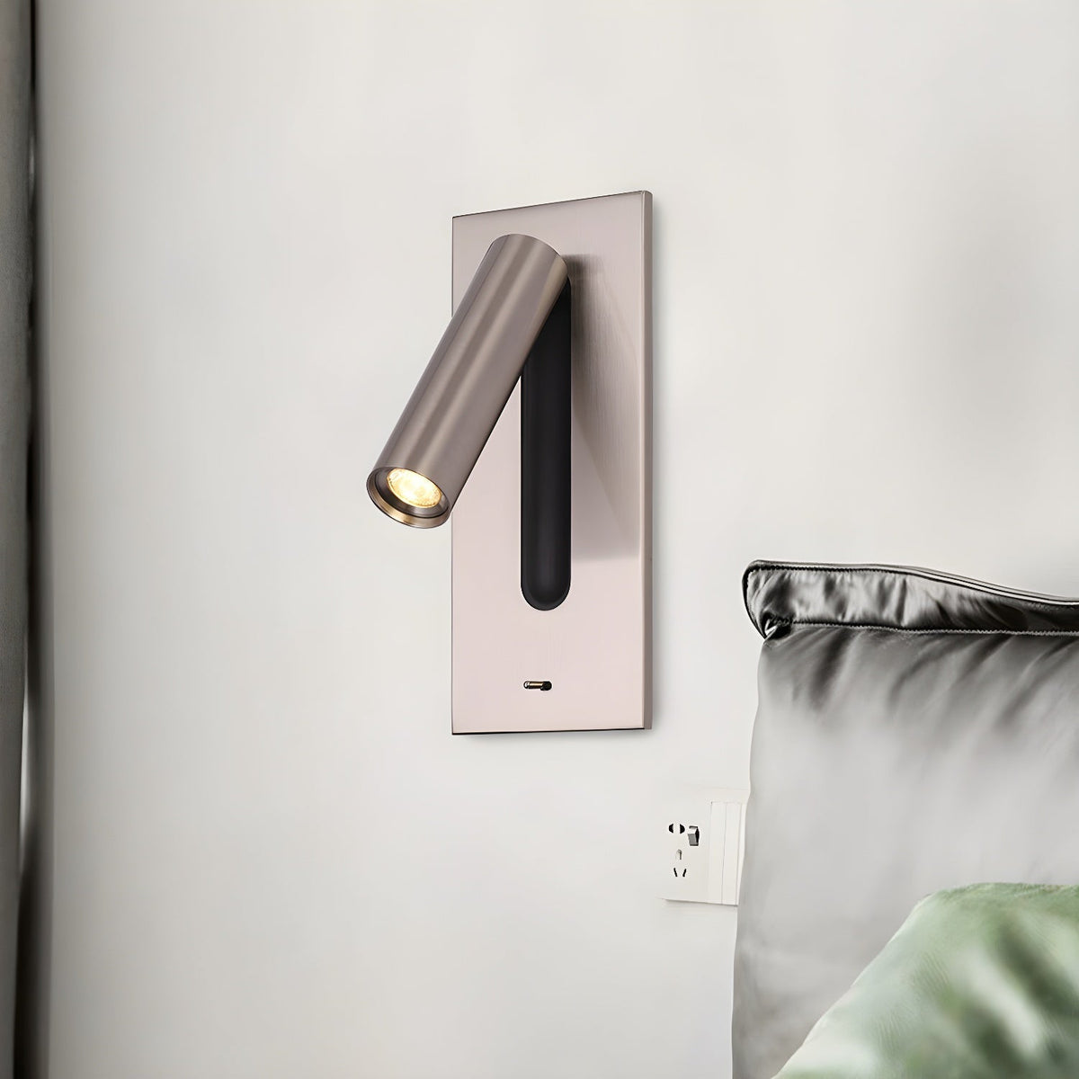 Kinkiet Ścienny Minimalistyczny z Obrotową Główką i Włącznikiem ##POS:4##