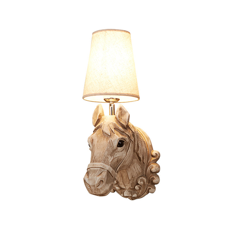 Kinkiet Vintage z Głową Konia i Abażurem