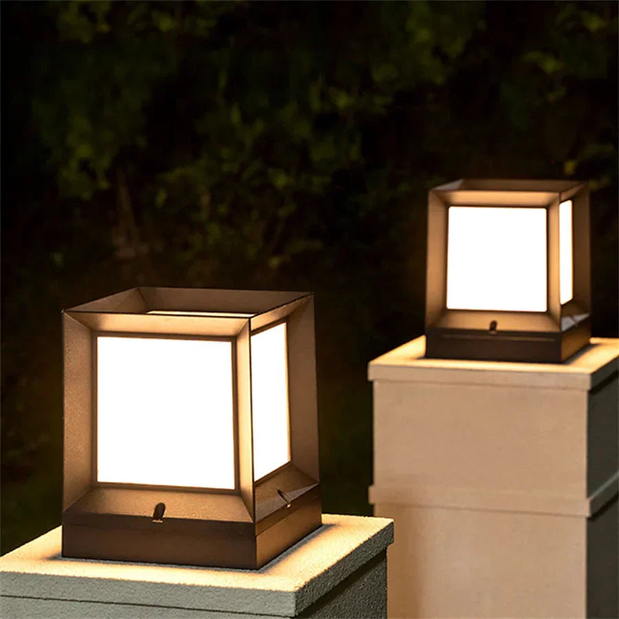 Lampa Ogrodowa na Słupek Nowoczesna z Kwadratowym Kloszem