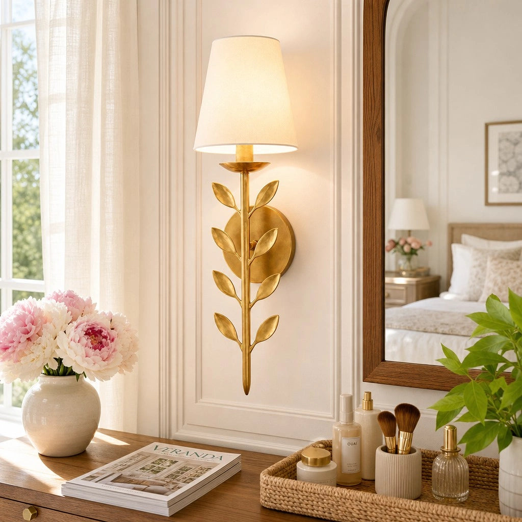 Lampa Ścienna Boho z Motywem Liści i Abażurem