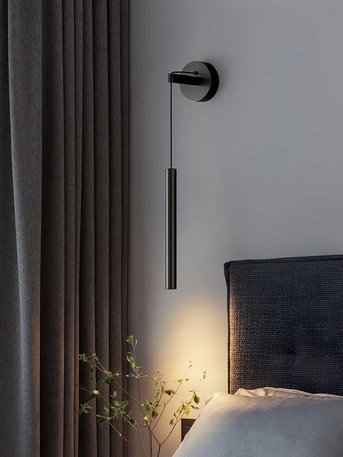 Lampa Ścienna Minimalistyczna z Cylindrycznym Kloszem na Kablu