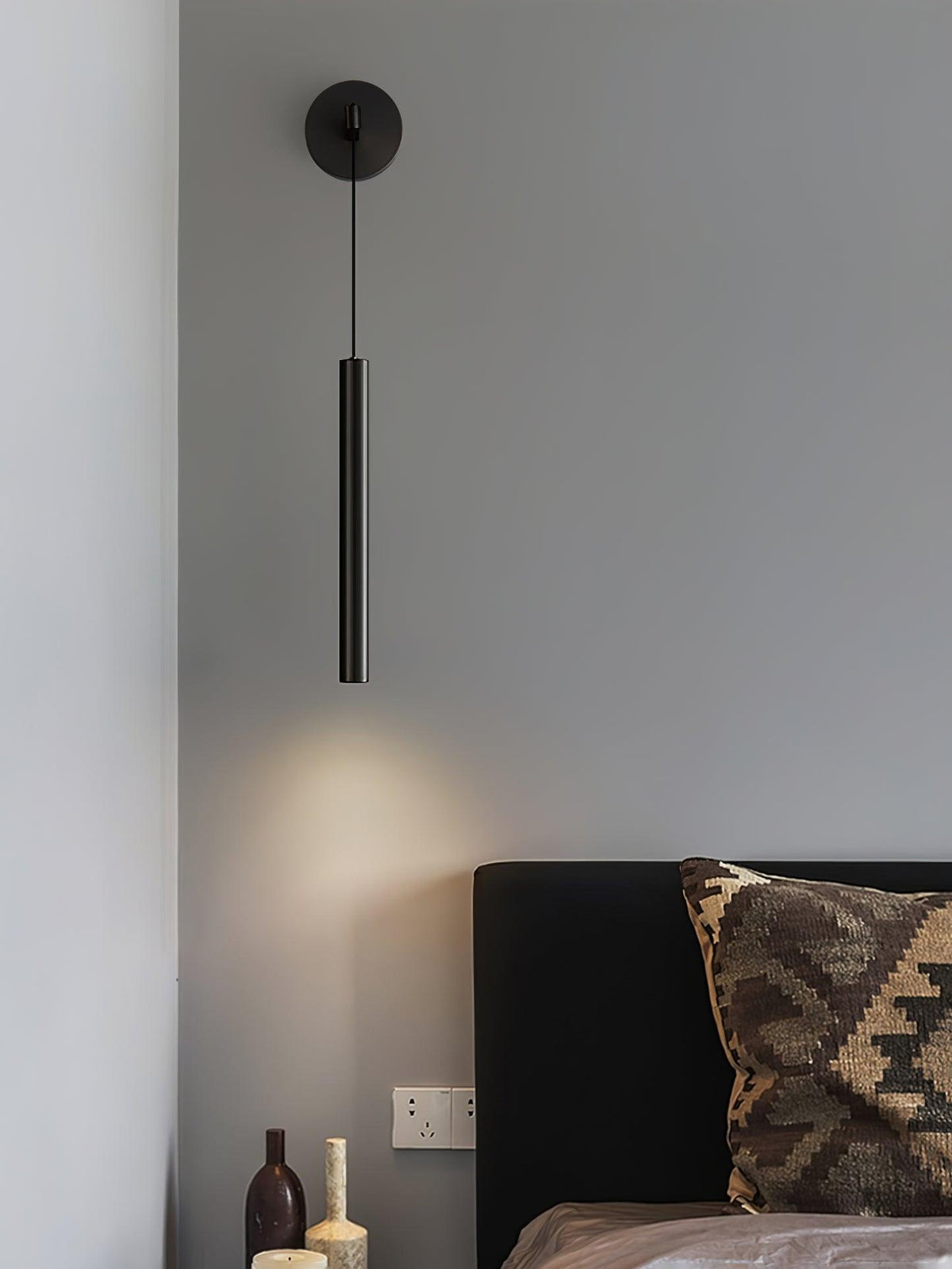 Lampa Ścienna Minimalistyczna z Cylindrycznym Kloszem na Kablu