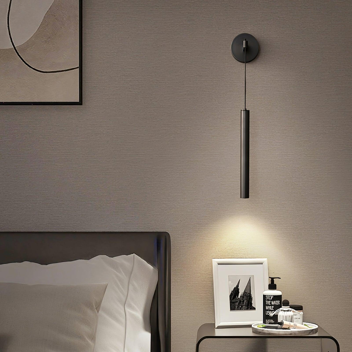 Lampa Ścienna Minimalistyczna z Cylindrycznym Kloszem na Kablu