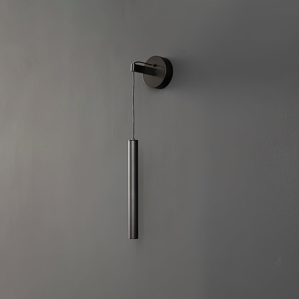 Lampa Ścienna Minimalistyczna z Cylindrycznym Kloszem na Kablu