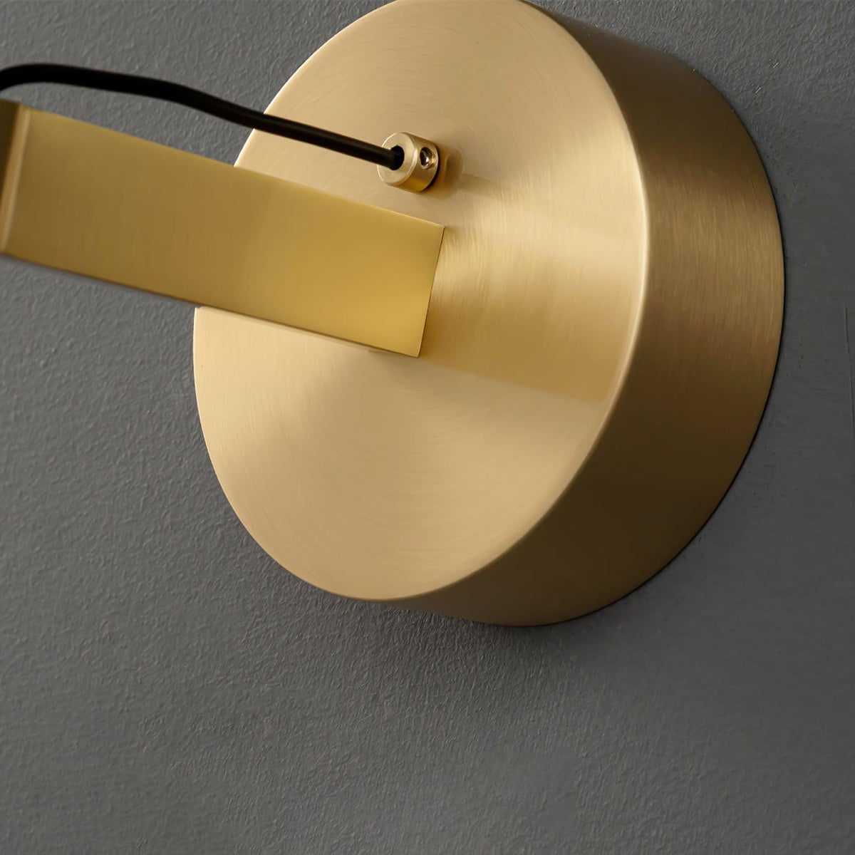 Lampa Ścienna Minimalistyczna z Cylindrycznym Kloszem na Kablu ##POS:9##