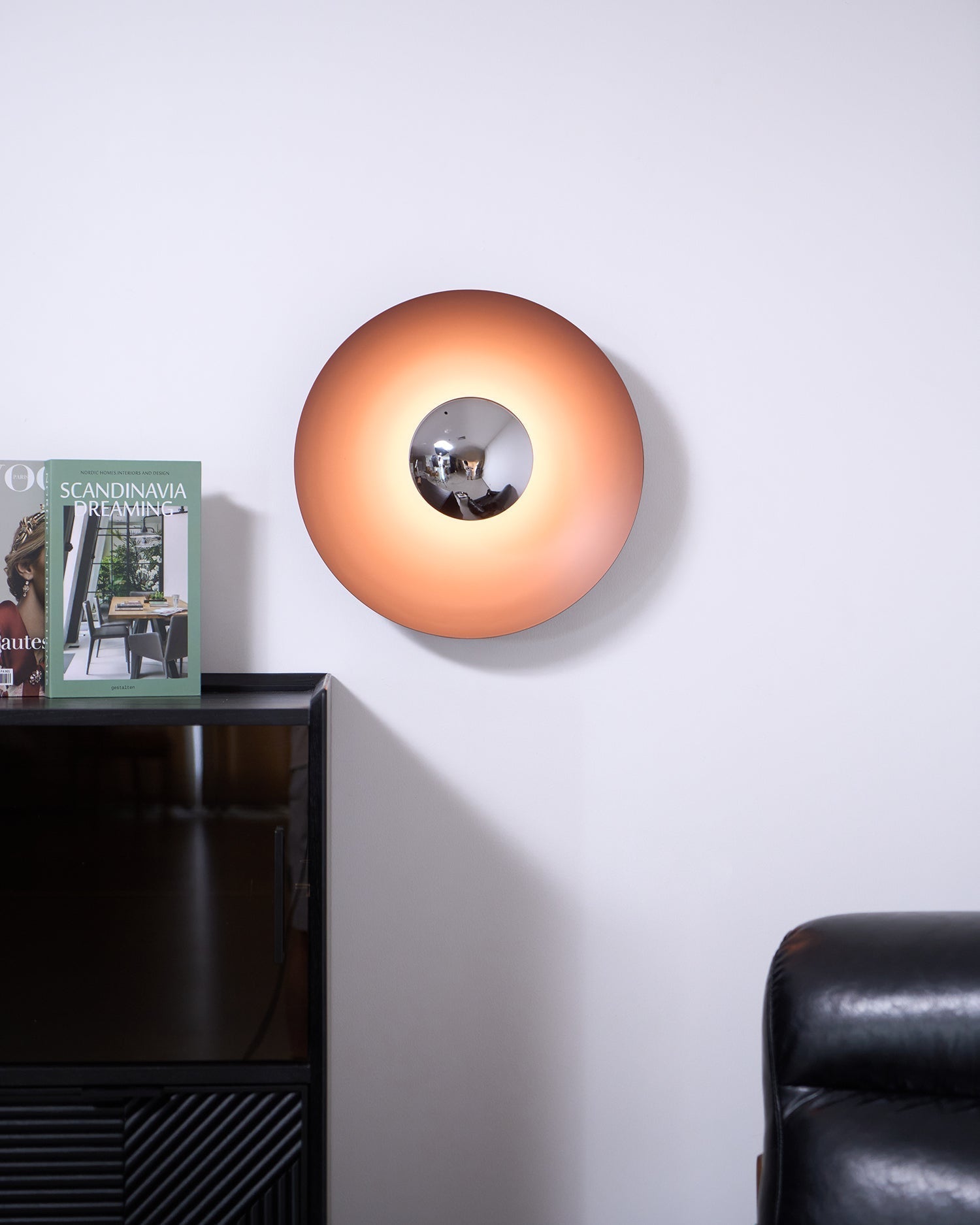 Lampa Ścienna Nowoczesna Minimalistyczna z Okrągłym Kloszem i Zintegrowanym LED