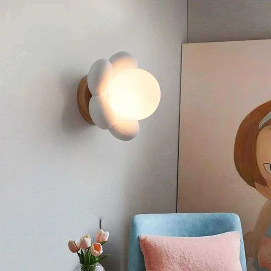 Lampa Ścienna Nowoczesna w Kształcie Kwiatu z Drewnianą Podstawą