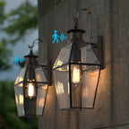 Lampa Ścienna Zewnętrzna Vintage z Czujnikiem Ruchu i Kloszem Szklanym