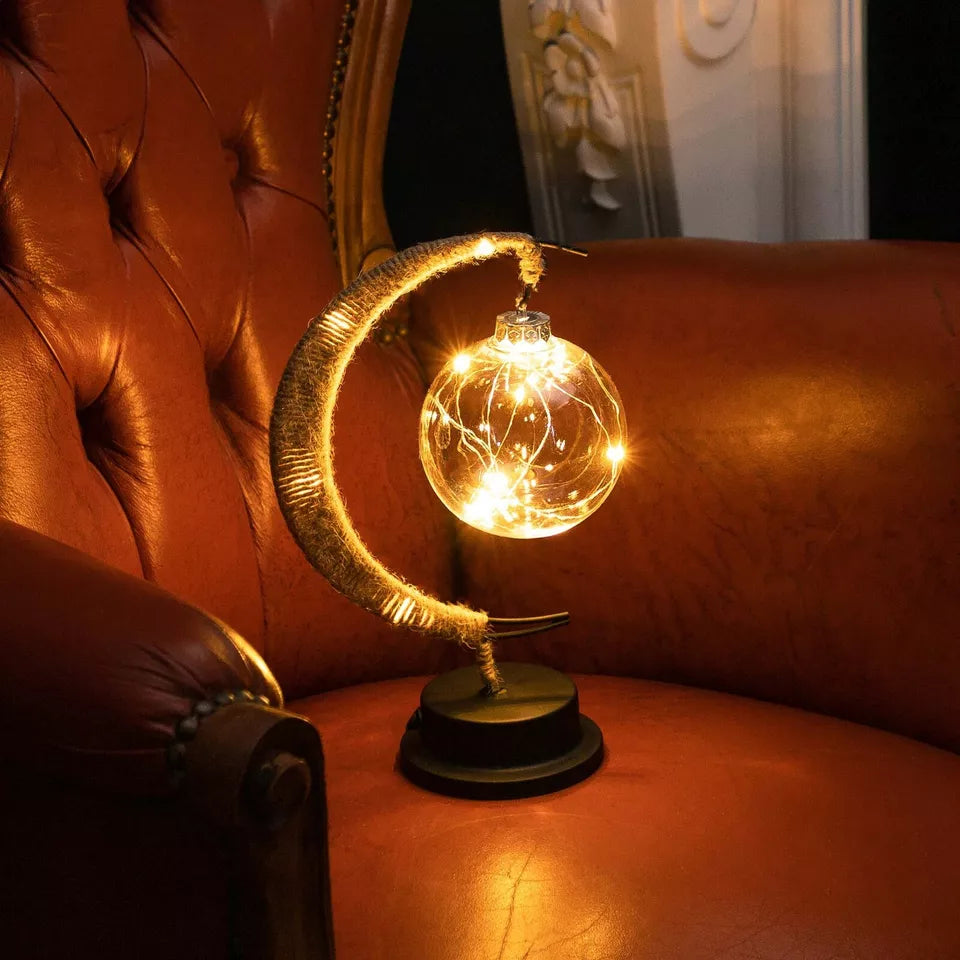 Lampa Stołowa Boho z Półksiężycem i Szklaną Kulą z Lampkami