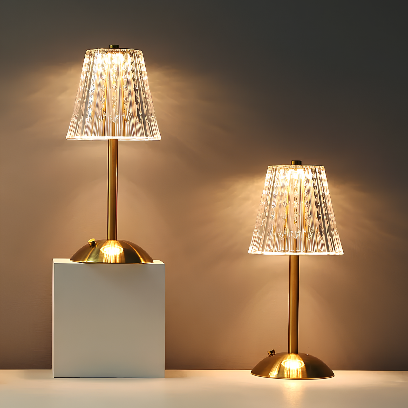 Lampa Stołowa Glamour z Kryształowym Kloszem i Ściemniaczem Dotykowym