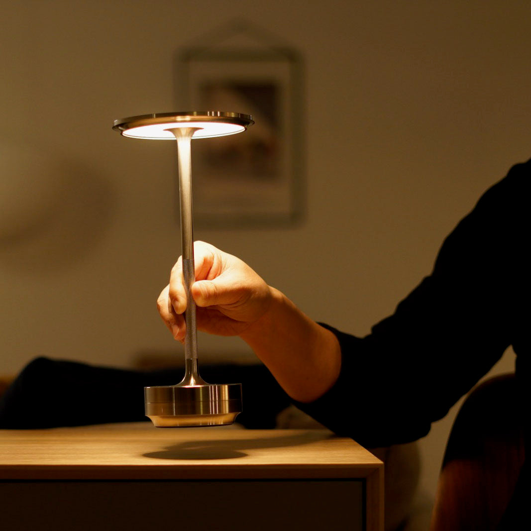 Lampa Stołowa Minimalistyczna z Okrągłą Głowicą i Ściemnianiem Dotykowym