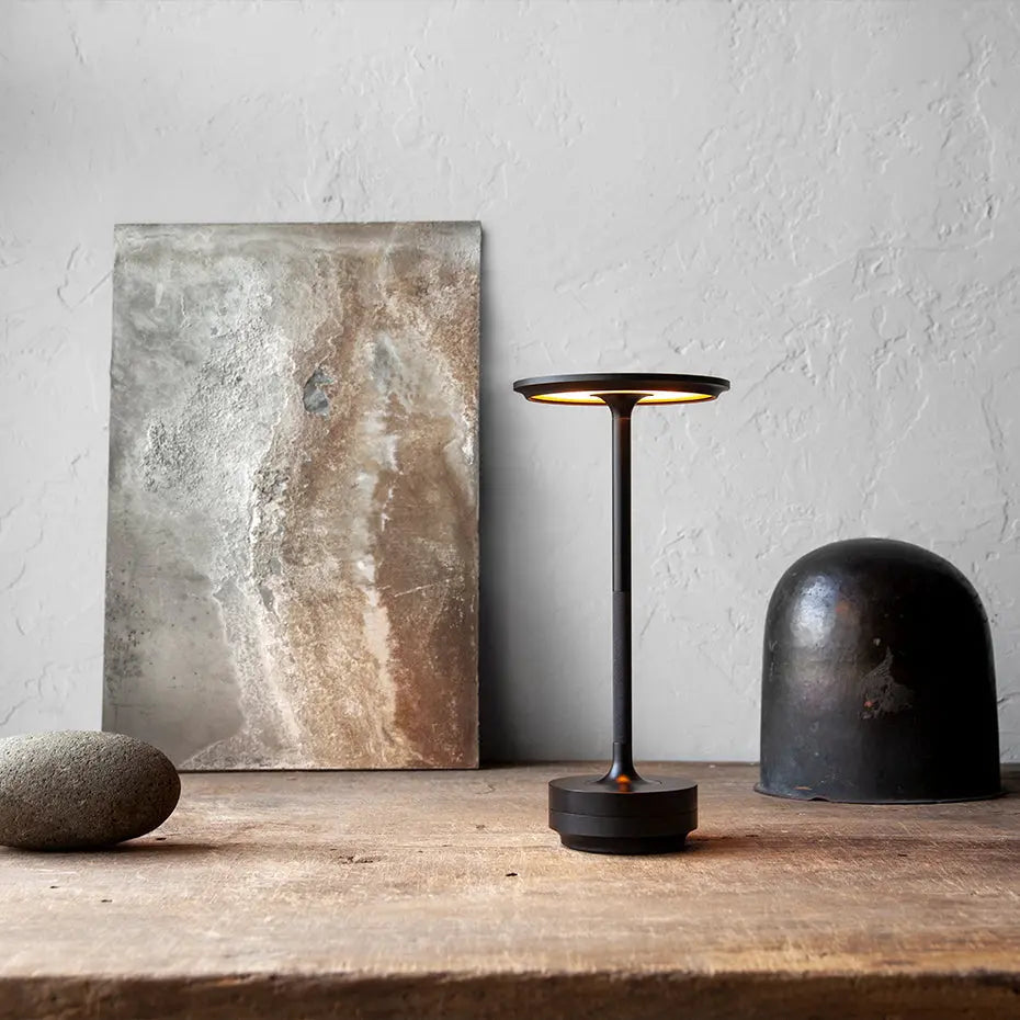 Lampa Stołowa Minimalistyczna z Okrągłą Głowicą i Ściemnianiem Dotykowym ##POS:15##