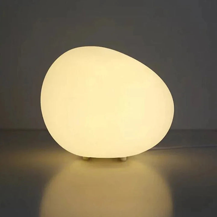 Lampa Stołowa Minimalistyczna z Organicznym Kloszem w Kształcie Kamienia