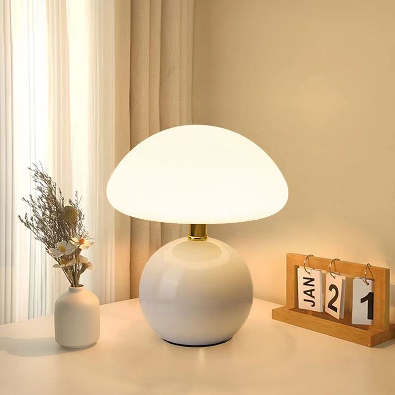 Lampa Stołowa Retro w Kształcie Grzyba z Regulowanym Światłem