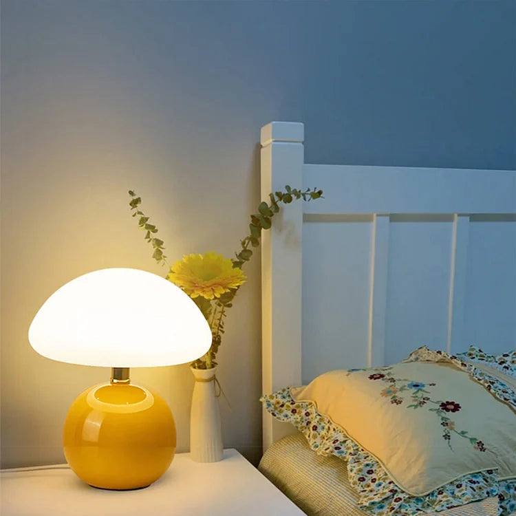 Lampa Stołowa Retro w Kształcie Grzyba z Regulowanym Światłem