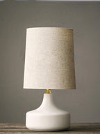 Nordycka Lampa Stołowa z Ceramiczną Podstawą i Abażurem