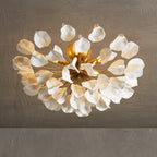 Lampa Sufitowa Art Deco z Ceramicznymi Płatkami na Żelaznej Ramie