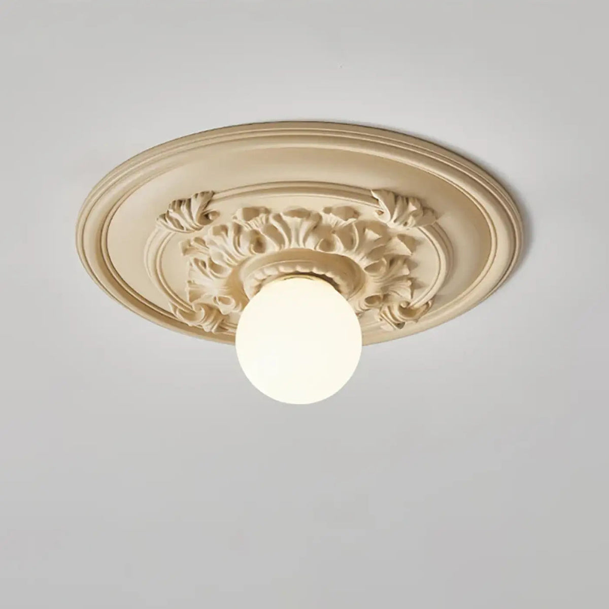 Lampa Sufitowa Art Deco z Ozdobną Rozetą Sufitową