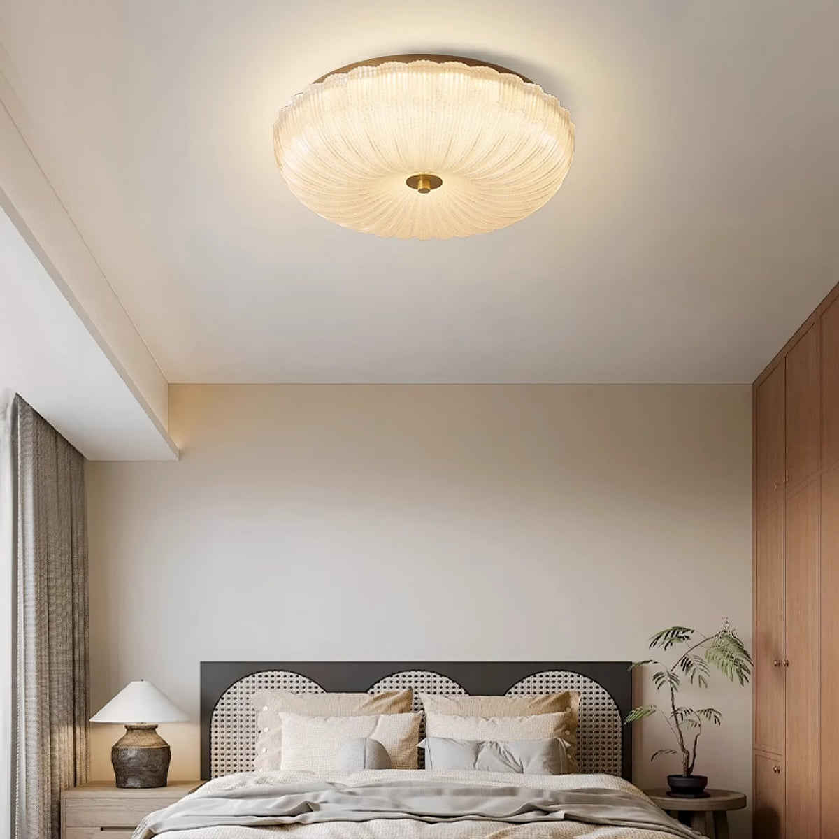 Lampa Sufitowa Art Deco z Ryflowanym Kloszem Szklanym