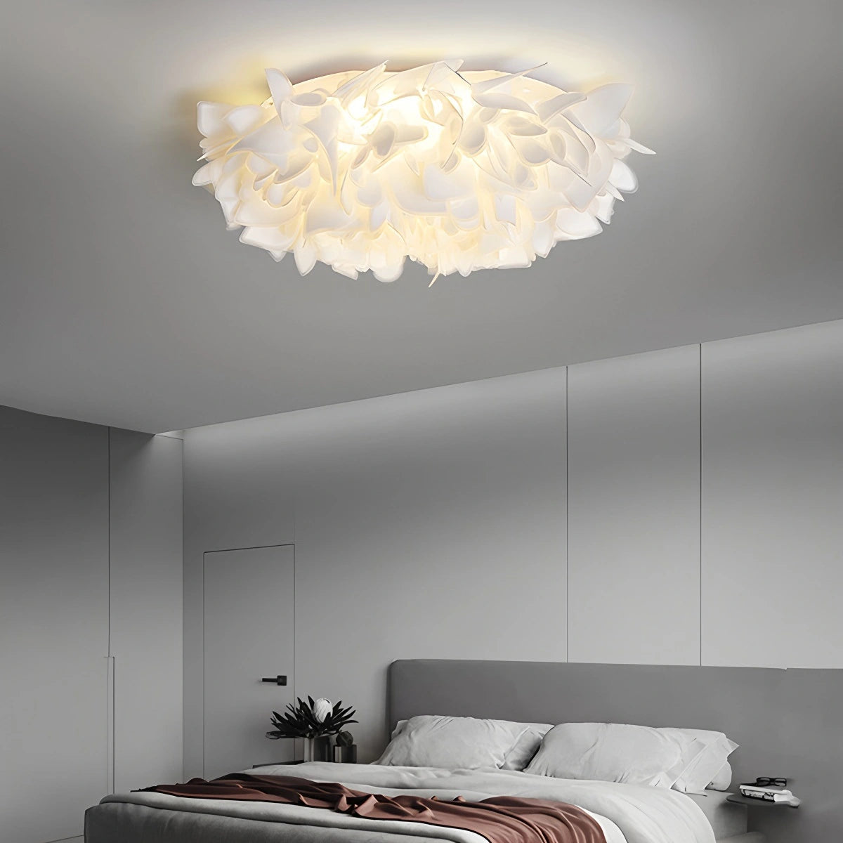 Lampa Sufitowa Glamour z Dekoracyjnymi Płatkami Kwiatów Flush Mount