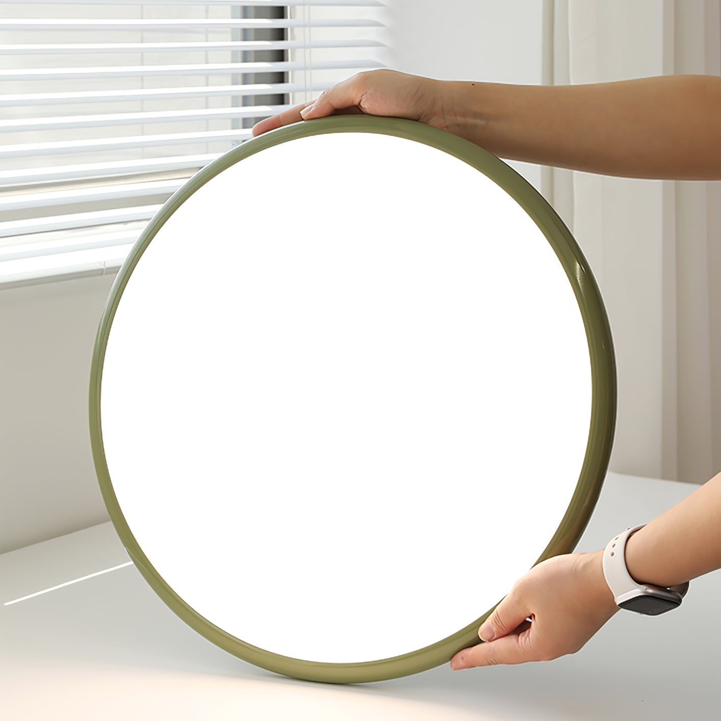 Lampa Sufitowa Minimalistyczna Okrągła z Obrotową Głowicą i Pilotem