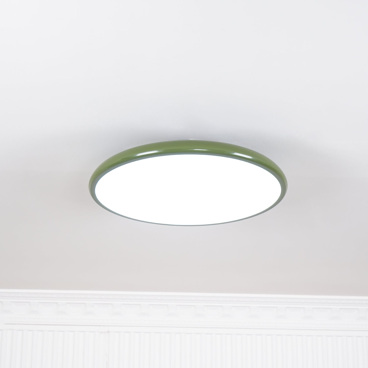 Lampa Sufitowa Minimalistyczna Okrągła z Obrotową Głowicą i Pilotem