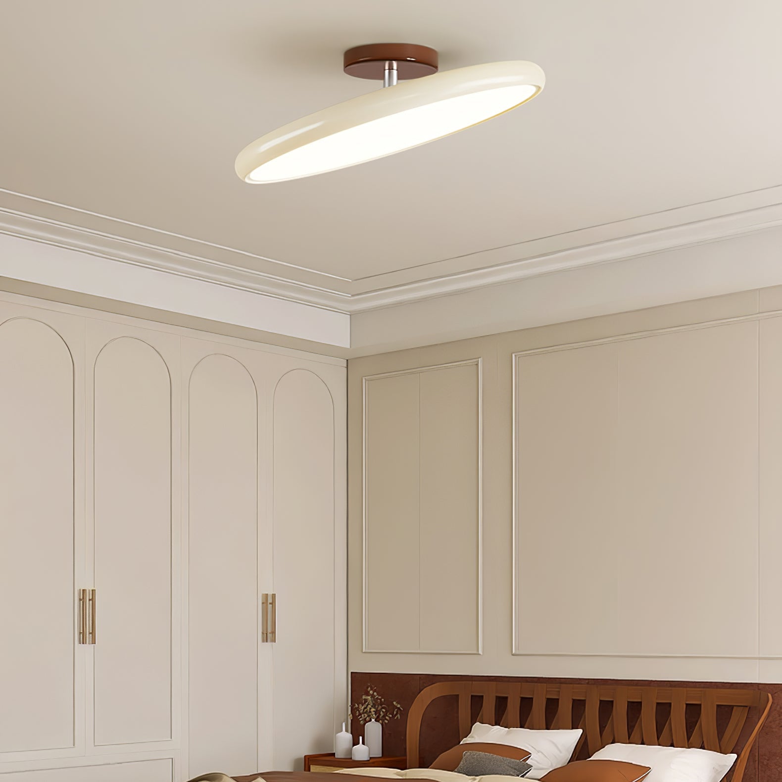 Lampa Sufitowa Minimalistyczna Okrągła z Obrotową Głowicą i Pilotem
