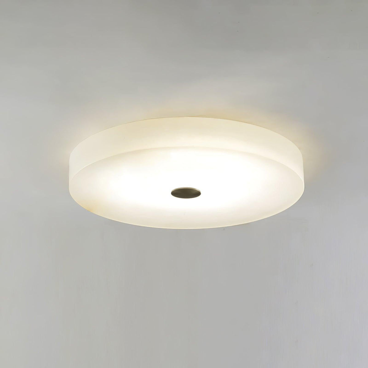 Lampa Sufitowa Minimalistyczna z Alabastrem i Złotym Detalem ##POS:22##
