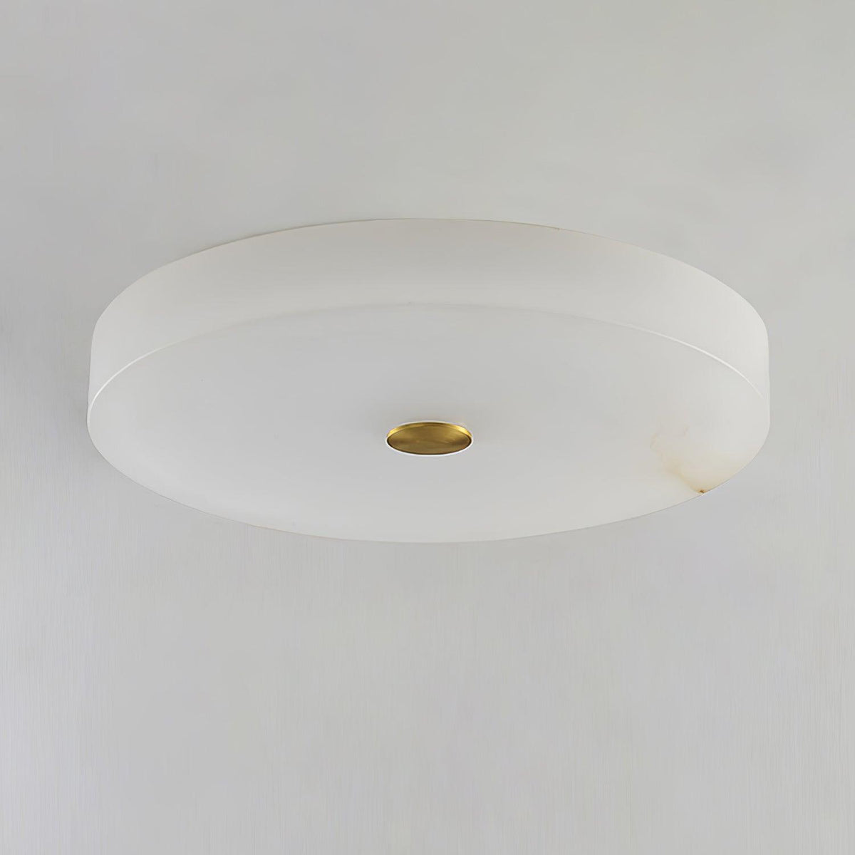 Lampa Sufitowa Minimalistyczna z Alabastrem i Złotym Detalem