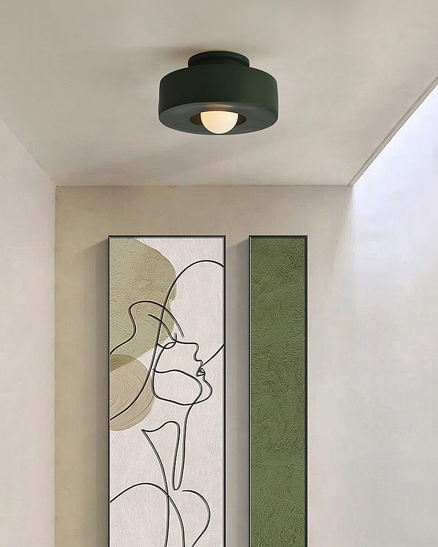Lampa Sufitowa Modernistyczna z Okrągłą Kloszem i Mleczną Żarówką