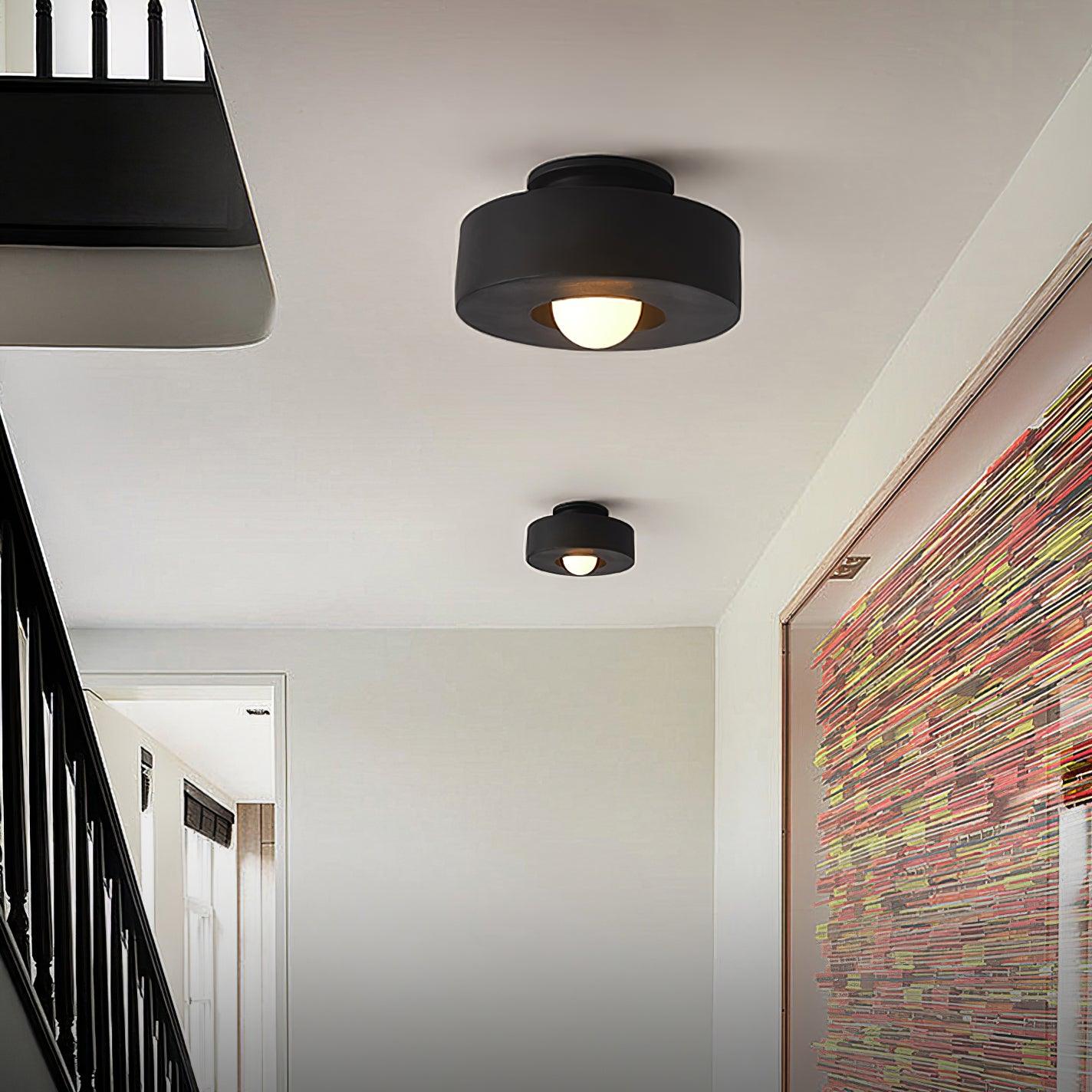 Lampa Sufitowa Modernistyczna z Okrągłą Kloszem i Mleczną Żarówką