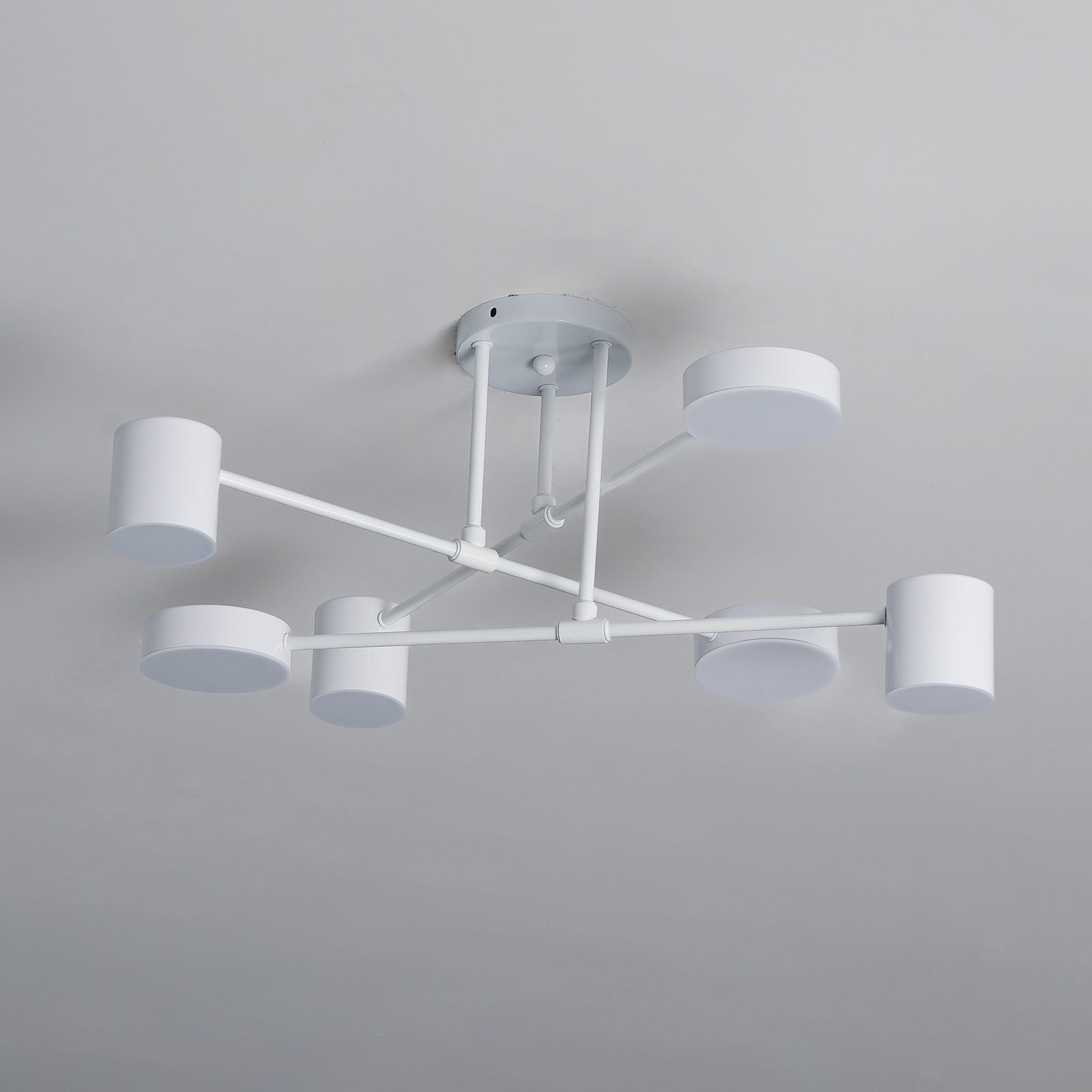 Lampa Sufitowa Nowoczesna z Sześcioma Cylindrycznymi Kloszami na Krzyżujących się Ramionach