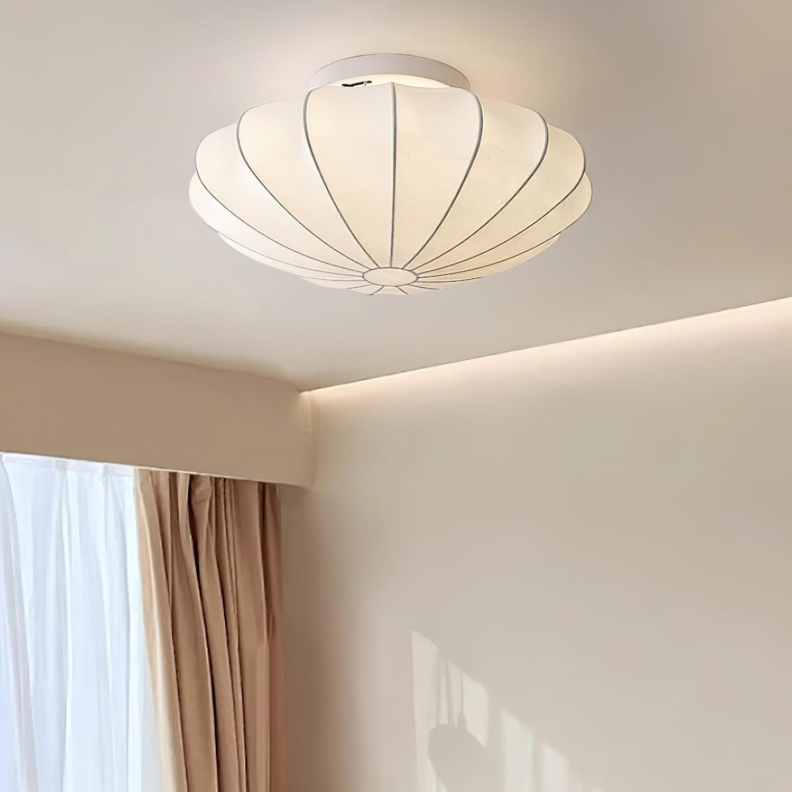 Lampa Sufitowa Retro z Jedwabnym Kloszem w Kształcie Kwiatu