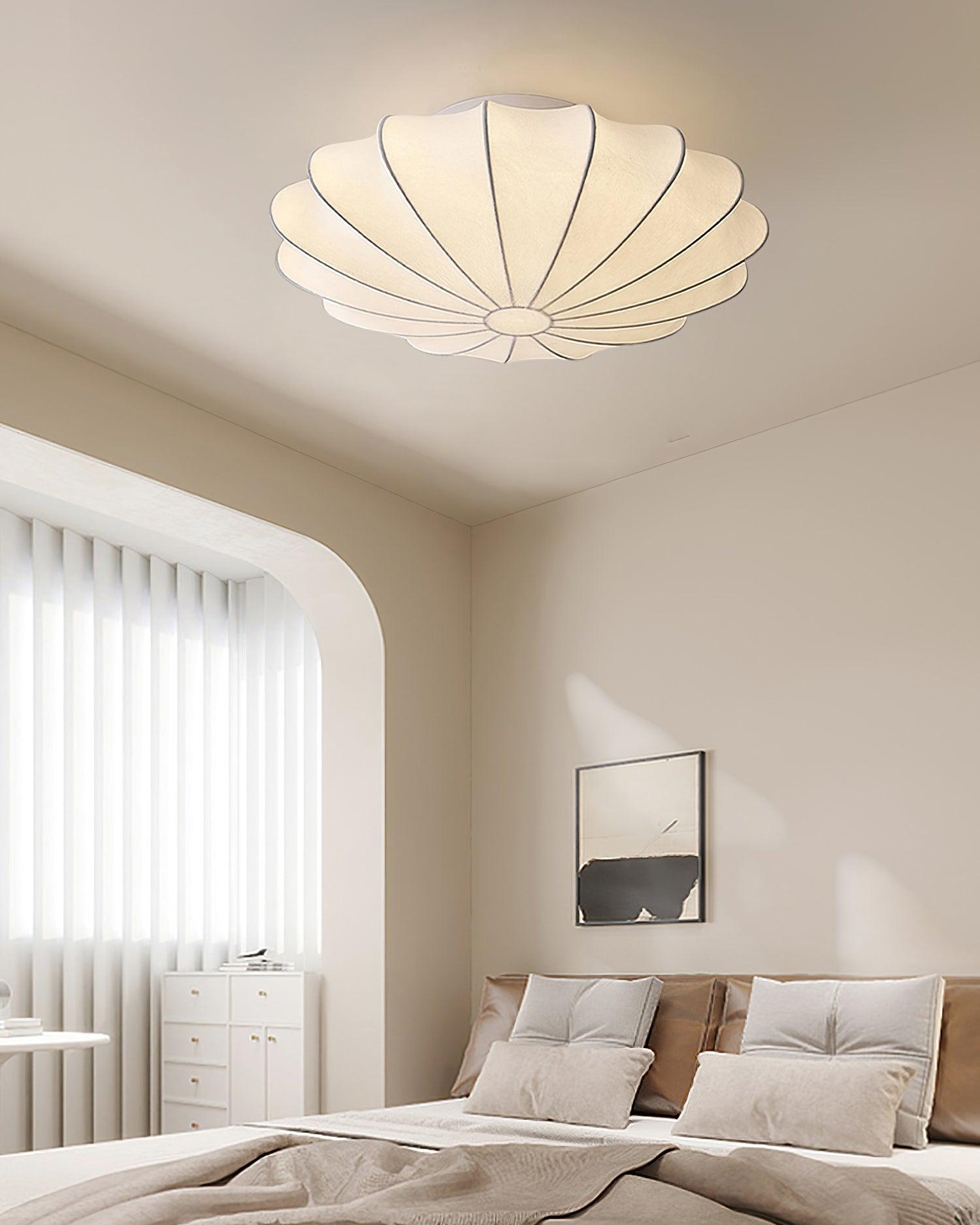 Lampa Sufitowa Retro z Jedwabnym Kloszem w Kształcie Kwiatu