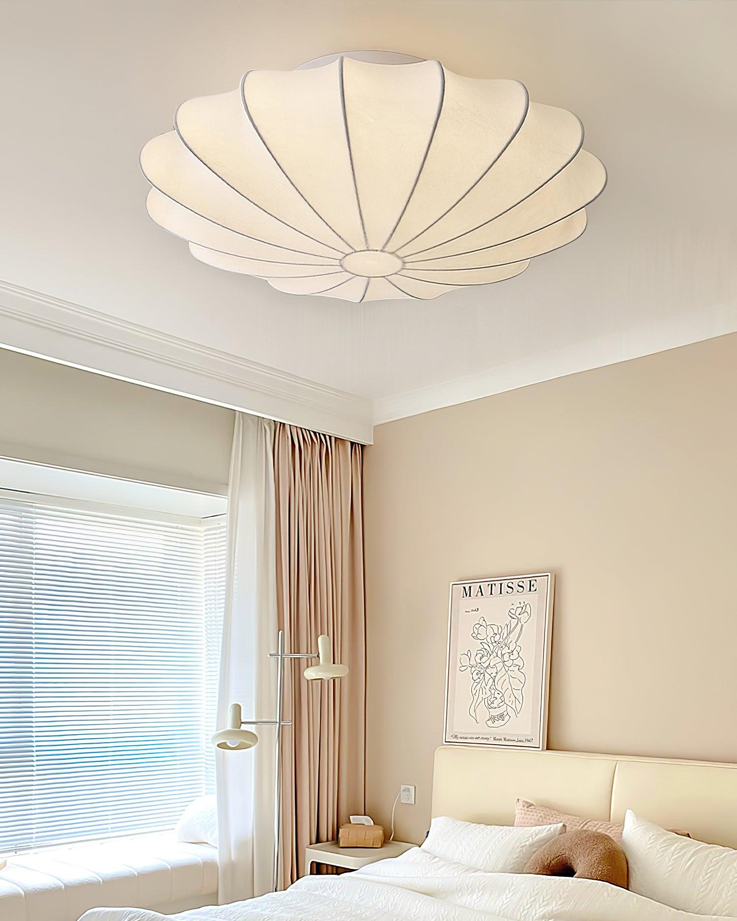 Lampa Sufitowa Retro z Jedwabnym Kloszem w Kształcie Kwiatu