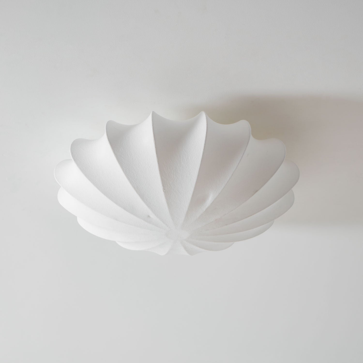 Lampa Sufitowa Retro z Jedwabnym Kloszem w Kształcie Kwiatu