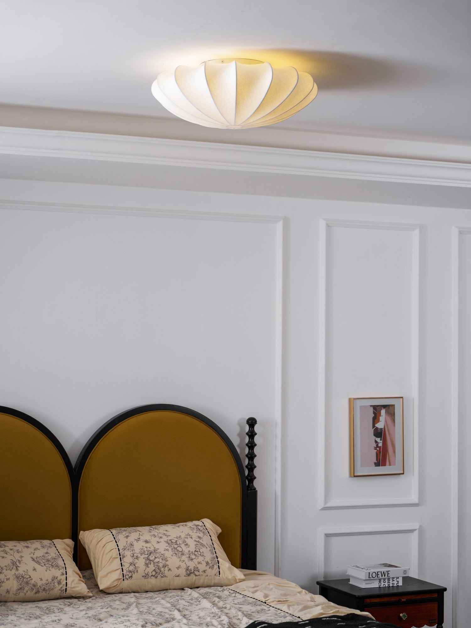 Lampa Sufitowa Retro z Jedwabnym Kloszem w Kształcie Kwiatu