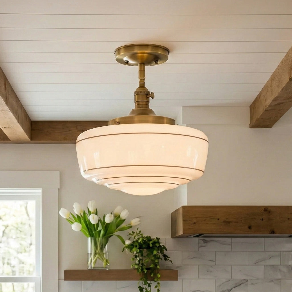 Lampa Sufitowa Retro z Mlecznym Kloszem w Paski na Złotym Stelażu ##POS:11##