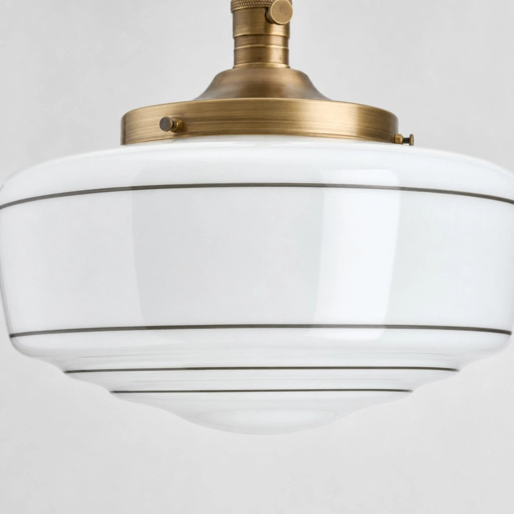 Lampa Sufitowa Retro z Mlecznym Kloszem w Paski na Złotym Stelażu