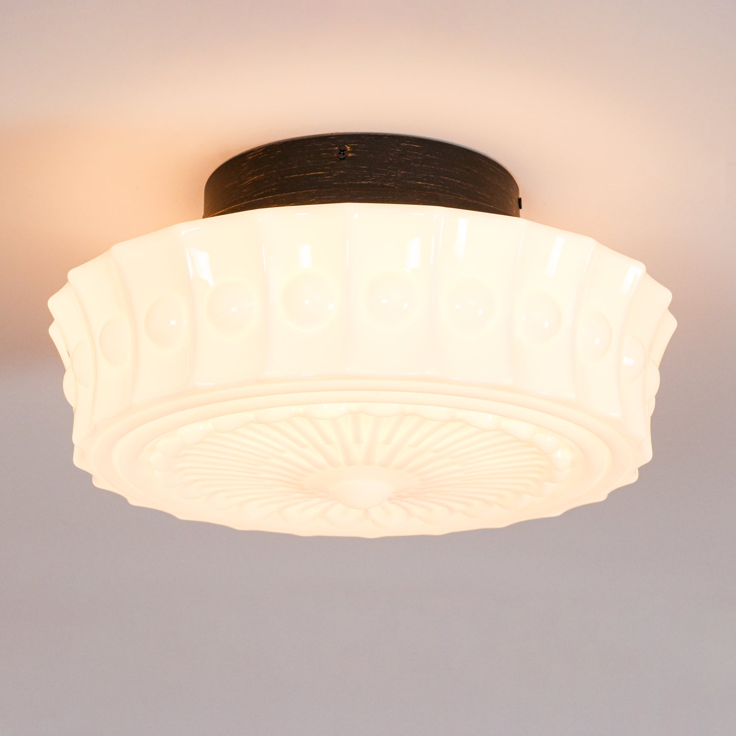 Lampa Sufitowa Retro z Ozdobnym Kloszem Szklanym